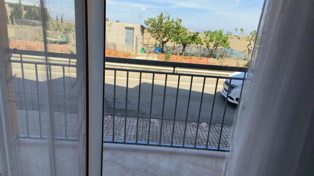 Apartamento En Els Muntellsアパートメント エクステリア 写真